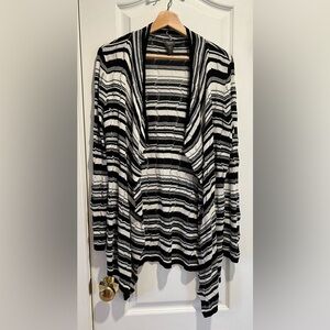Chico’s Open Drape LS Black White Silver Striped Cardigan Sweater SZ 2 (Med)